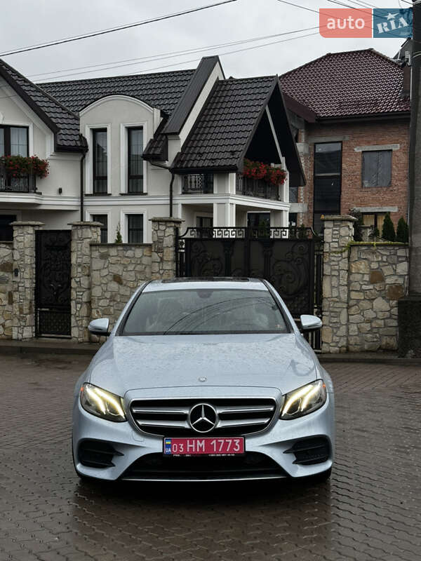 Седан Mercedes-Benz E-Class 2016 в Львове
