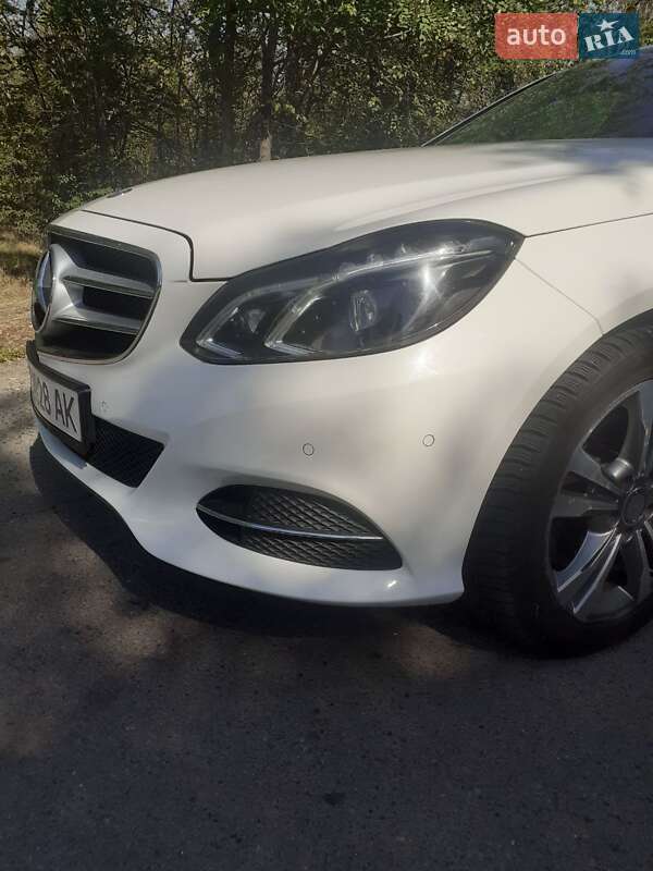 Седан Mercedes-Benz E-Class 2013 в Кривому Розі