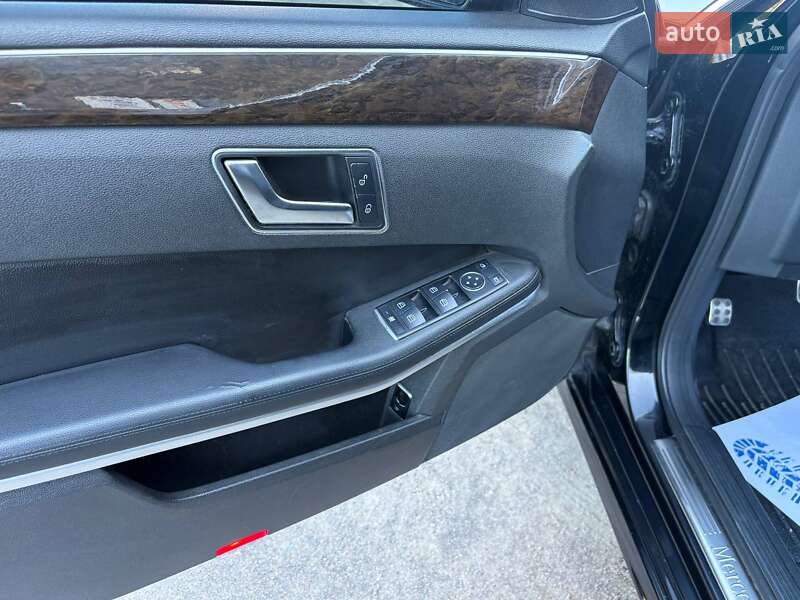 Седан Mercedes-Benz E-Class 2012 в Вінниці