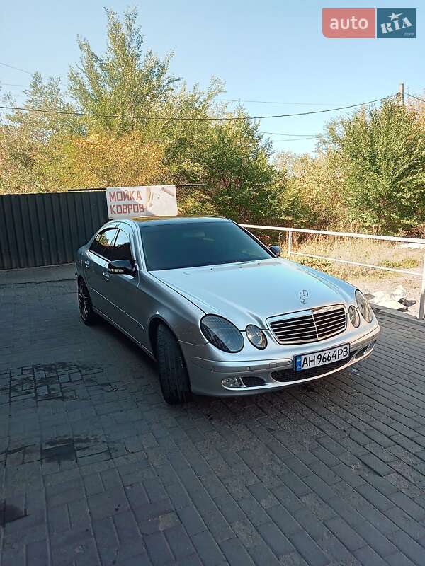 Седан Mercedes-Benz E-Class 2002 в Краматорске