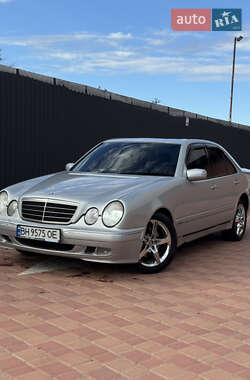 Седан Mercedes-Benz E-Class 2000 в Одессе