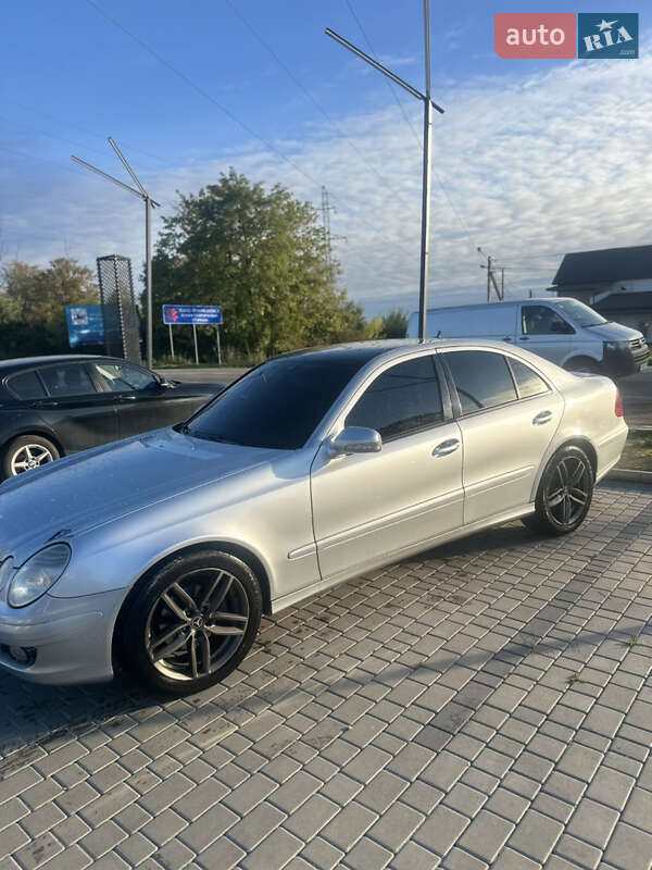 Седан Mercedes-Benz E-Class 2006 в Богородчанах