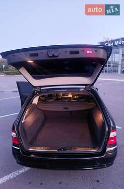 Универсал Mercedes-Benz E-Class 2005 в 