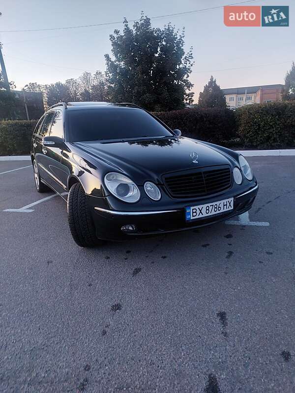 Универсал Mercedes-Benz E-Class 2005 в 