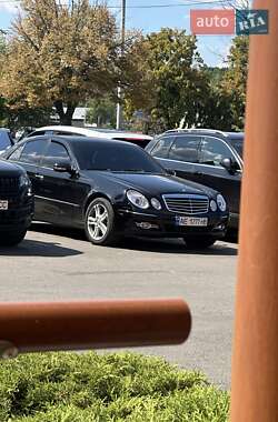 Седан Mercedes-Benz E-Class 2008 в 