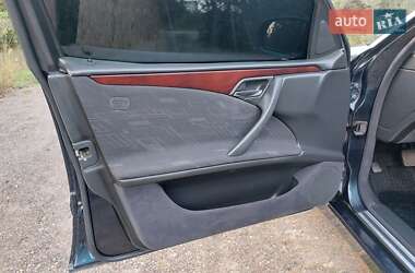 Седан Mercedes-Benz E-Class 2001 в 