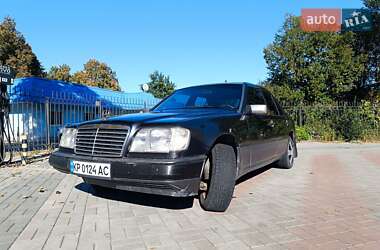 Седан Mercedes-Benz E-Class 1992 в Запорожье