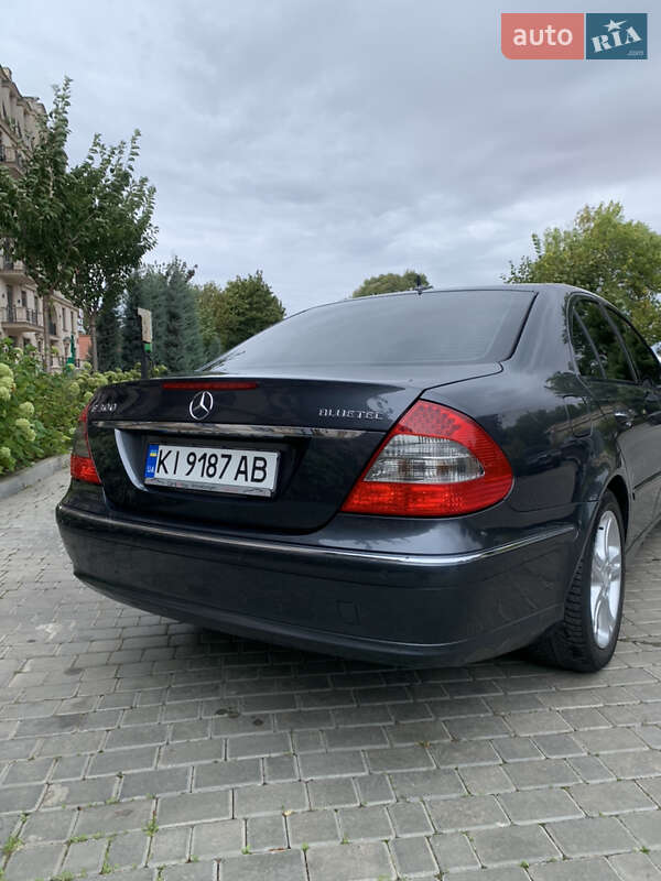 Седан Mercedes-Benz E-Class 2009 в Одессе