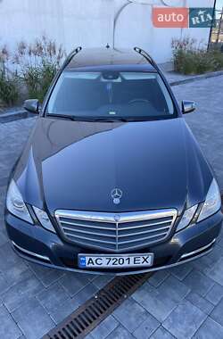 Універсал Mercedes-Benz E-Class 2011 в Луцьку