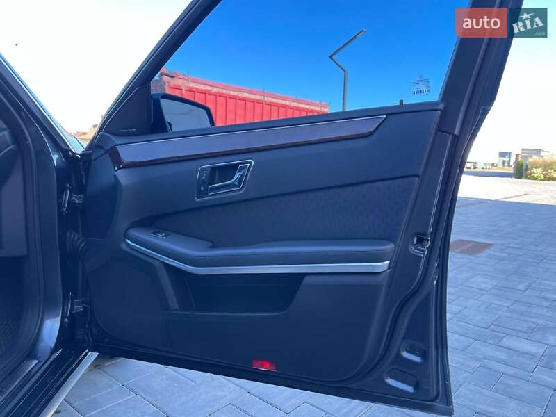 Универсал Mercedes-Benz E-Class 2011 в Луцке фото 41 Универсал Mercedes-Benz E-Class 2011 в Луцке