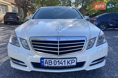Седан Mercedes-Benz E-Class 2012 в 