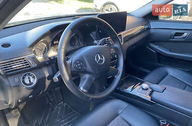 Седан Mercedes-Benz E-Class 2012 в 