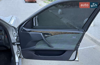 Седан Mercedes-Benz E-Class 2000 в 