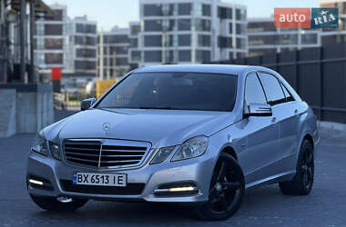 Седан Mercedes-Benz E-Class 2011 в Львові