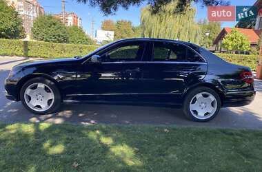 Седан Mercedes-Benz E-Class 2011 в 
