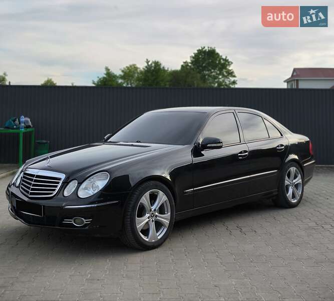 Седан Mercedes-Benz E-Class 2007 в Ивано-Франковске