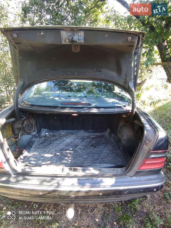 Седан Mercedes-Benz E-Class 2008 в Новомосковске