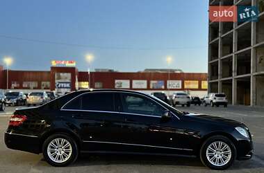 Седан Mercedes-Benz E-Class 2009 в 