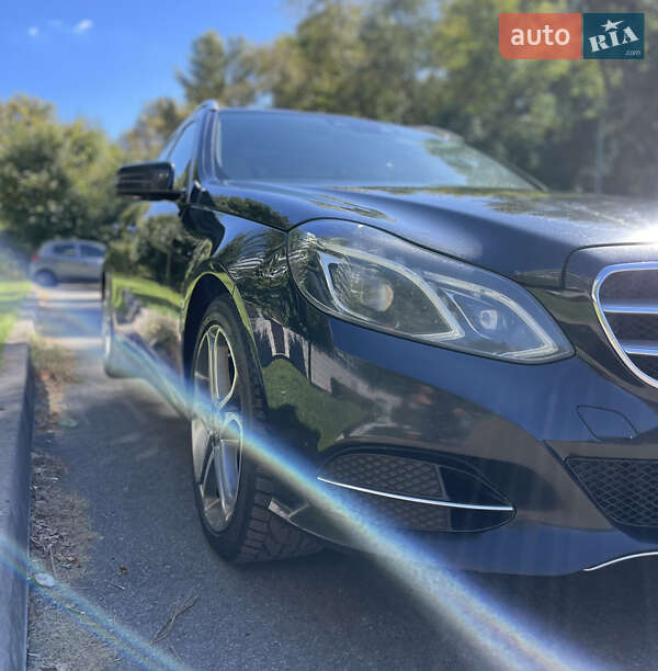 Універсал Mercedes-Benz E-Class 2014 в Києві