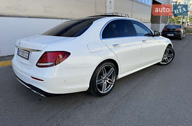 Седан Mercedes-Benz E-Class 2018 в 