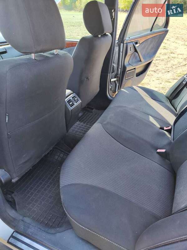 Седан Mercedes-Benz E-Class 1995 в Марганці