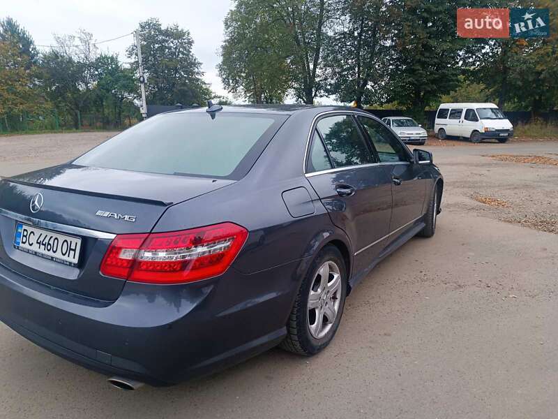 Седан Mercedes-Benz E-Class 2011 в Дрогобыче