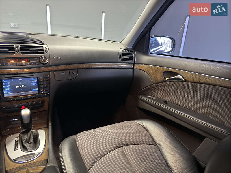 Седан Mercedes-Benz E-Class 2004 в Вараші фото 25 Седан Mercedes-Benz E-Class 2004 в Вараші