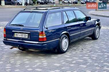 Универсал Mercedes-Benz E-Class 1987 в 
