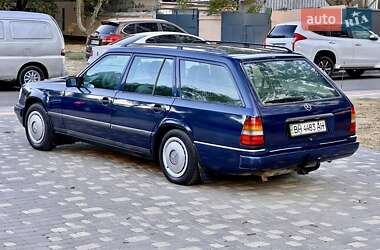 Универсал Mercedes-Benz E-Class 1987 в 
