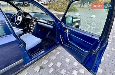 Универсал Mercedes-Benz E-Class 1987 в 