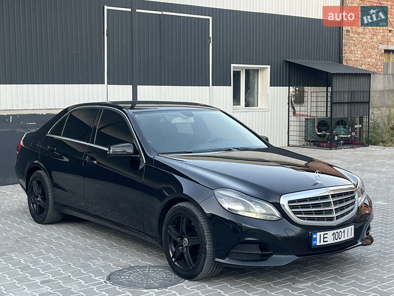 Седан Mercedes-Benz E-Class 2014 в Черновцах