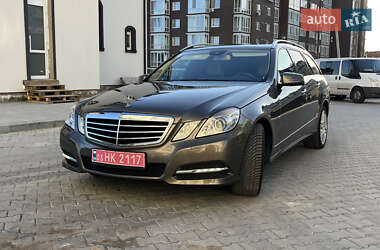 Универсал Mercedes-Benz E-Class 2011 в 