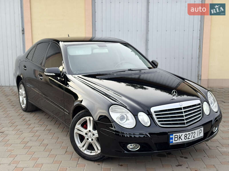 Седан Mercedes-Benz E-Class 2007 в 