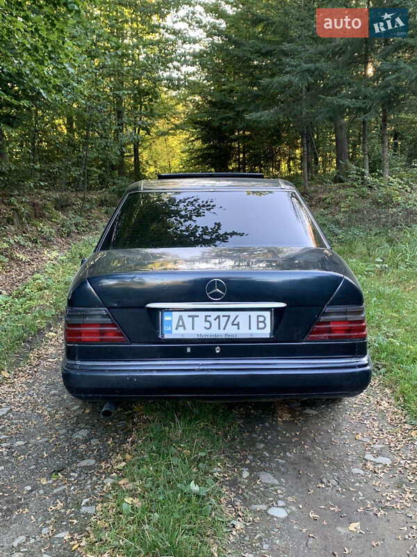 Седан Mercedes-Benz E-Class 1995 в Косове