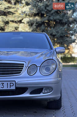 Седан Mercedes-Benz E-Class 2004 в 