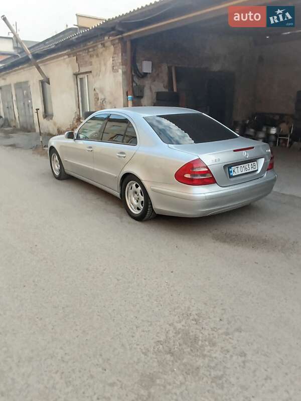 Mercedes-Benz E-Class 2002