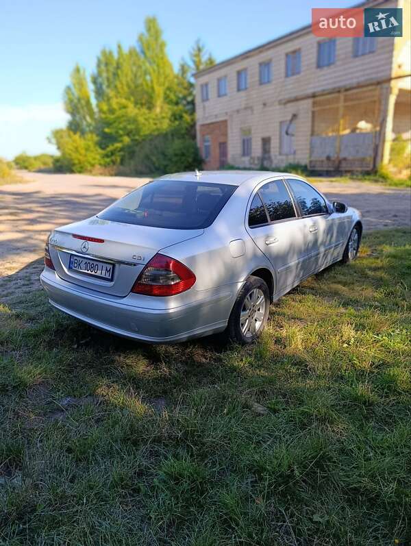Седан Mercedes-Benz E-Class 2007 в Виннице