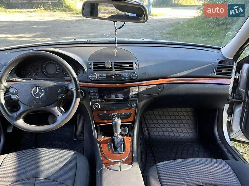 Седан Mercedes-Benz E-Class 2007 в Виннице