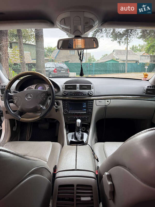 Седан Mercedes-Benz E-Class 2003 в Броварах