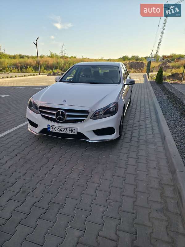 Седан Mercedes-Benz E-Class 2015 в Рівному