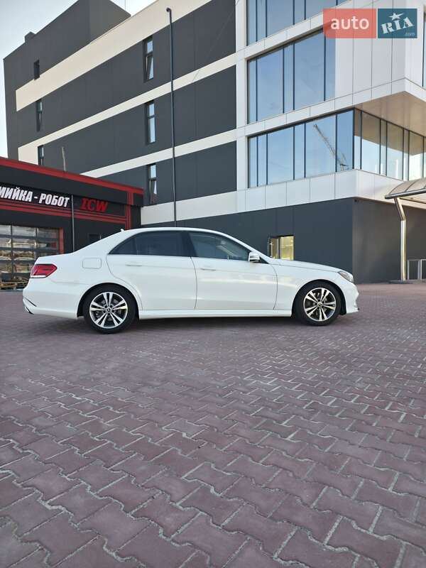 Седан Mercedes-Benz E-Class 2015 в Рівному