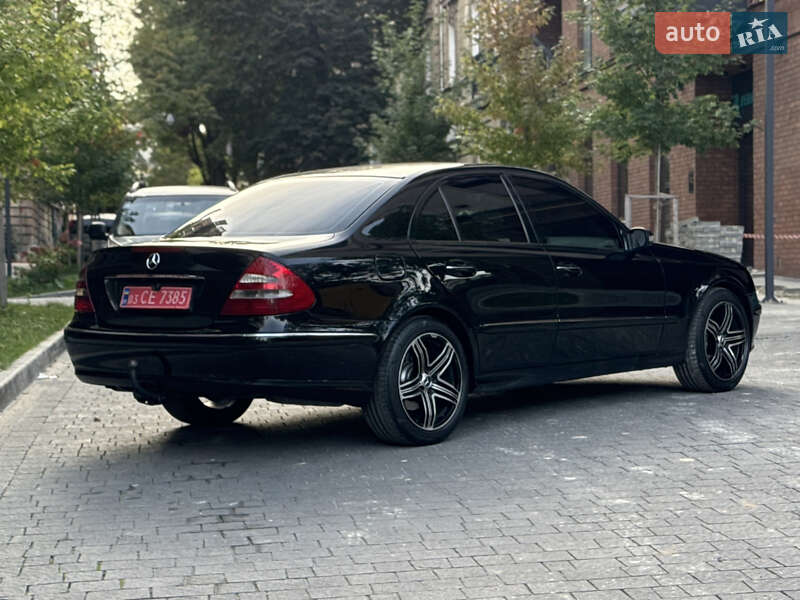 Седан Mercedes-Benz E-Class 2005 в Львове