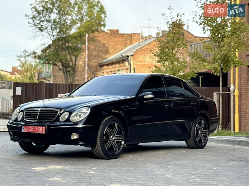 Седан Mercedes-Benz E-Class 2005 в Львове