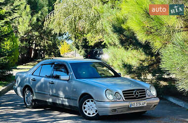 Седан Mercedes-Benz E-Class 1998 в 