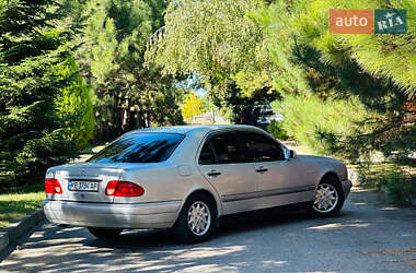 Седан Mercedes-Benz E-Class 1998 в 