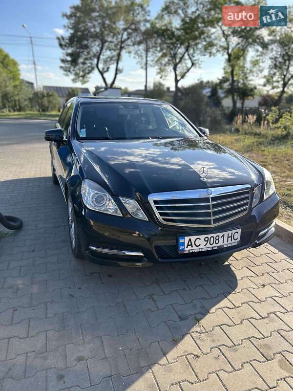 Седан Mercedes-Benz E-Class 2011 в Ровно