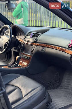 Седан Mercedes-Benz E-Class 2003 в 