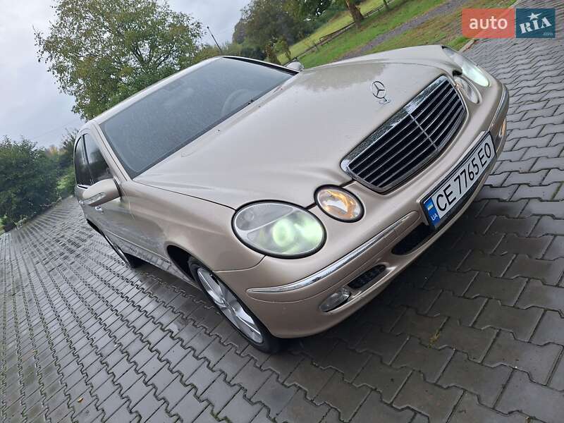Седан Mercedes-Benz E-Class 2002 в Черновцах