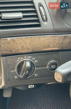 Седан Mercedes-Benz E-Class 2004 в 