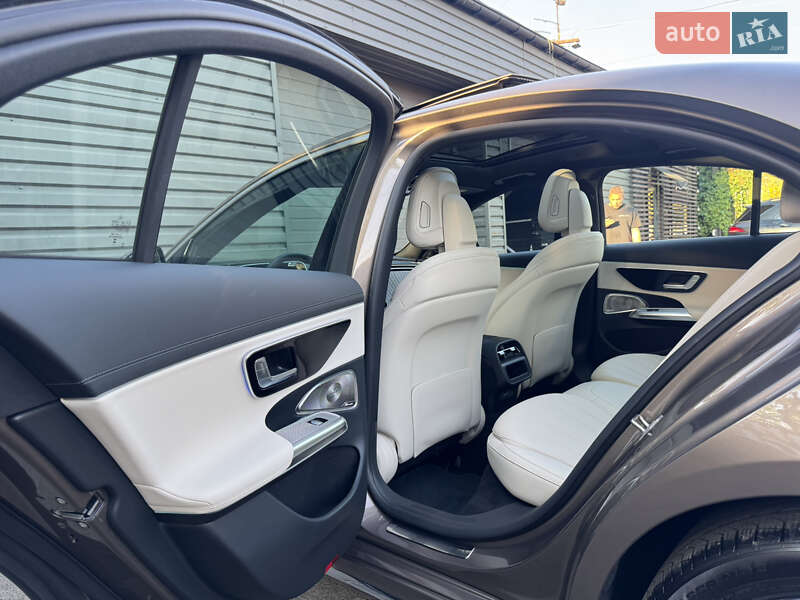 Седан Mercedes-Benz E-Class 2025 в Киеве